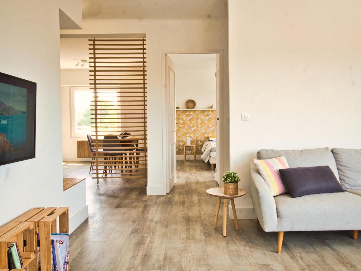 Plage A 200 Metres. Vue Mer Et Esterel ! Renove Apartment Saint-Raphaël Exterior foto