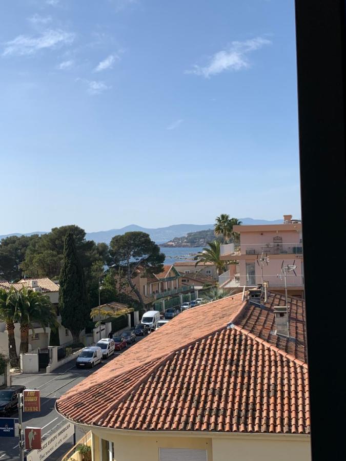 Plage A 200 Metres. Vue Mer Et Esterel ! Renove Apartment Saint-Raphaël Exterior foto