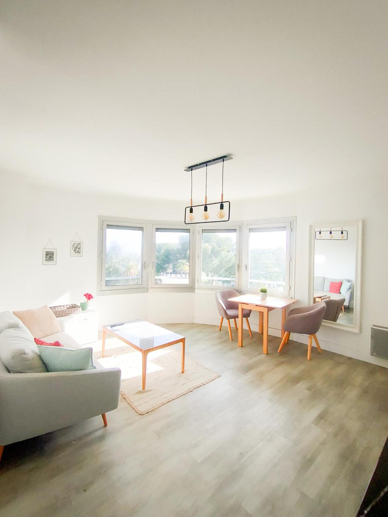 Plage A 200 Metres. Vue Mer Et Esterel ! Renove Apartment Saint-Raphaël Exterior foto